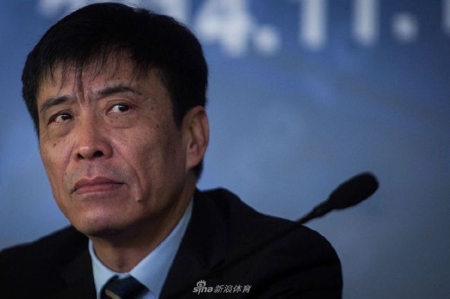 其实对叶辰来说，他也不想让马岚留在这里，打扰自己跟老婆的二人世界。